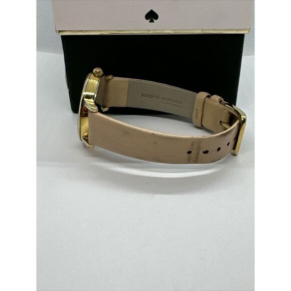 Kate Spade New York Metro 0073 Women\'s Beige Leather Analog Quartz Watch JNA157